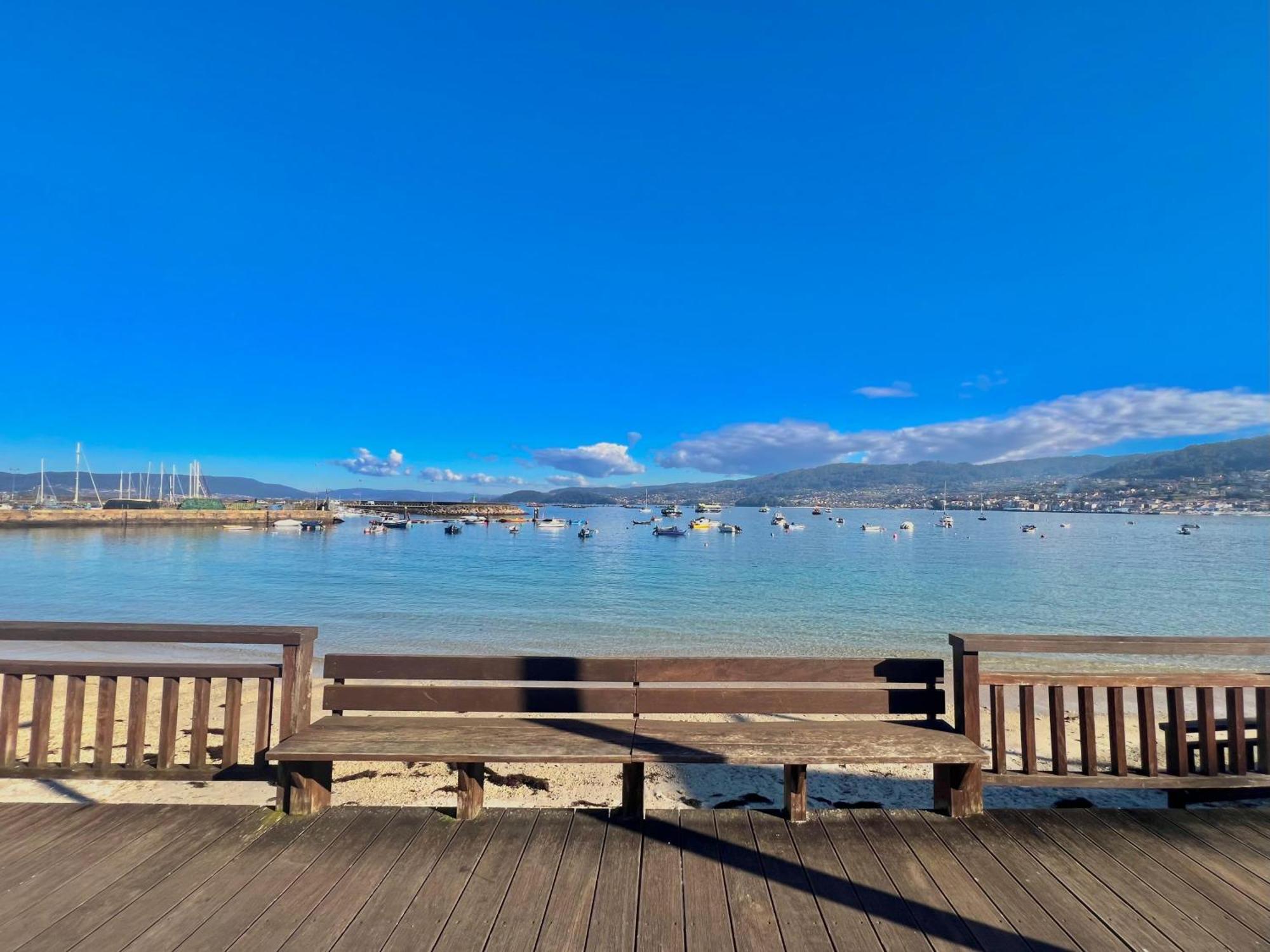 Apartamento Céntrico cerca de la playa Bueu Esterno foto
