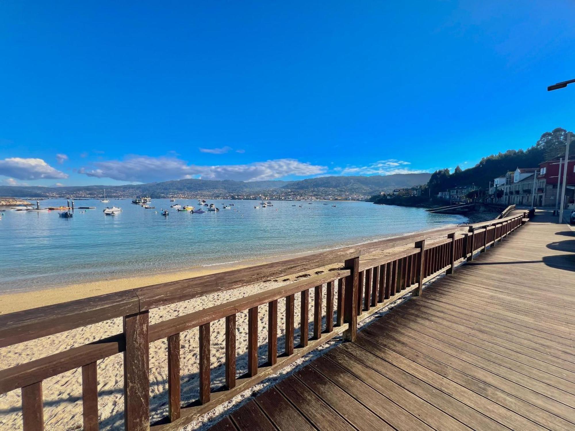 Apartamento Céntrico cerca de la playa Bueu Esterno foto